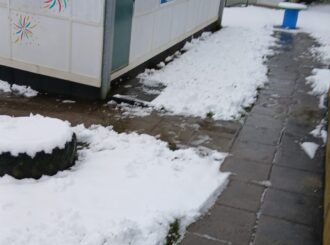 A3B703E9 4156 4B38 B996 C55C852C4470